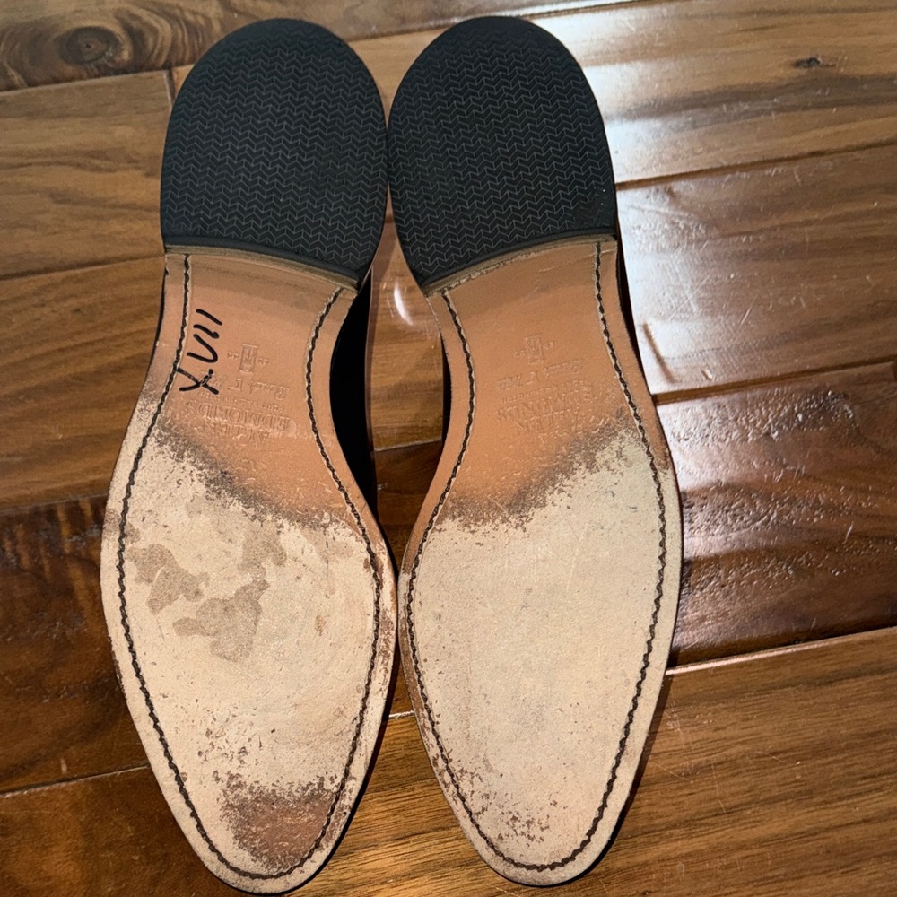Elegant Black Allen Edmonds Vernon Men's Oxford Shoes - Picture 5 of 8